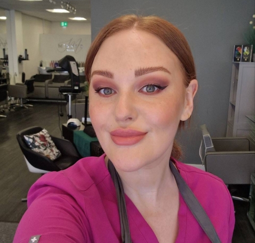 Kelly - Semi-Permanent Makeup Artist